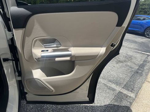 Used 2025 Mercedes-Benz GLA 250 image 30