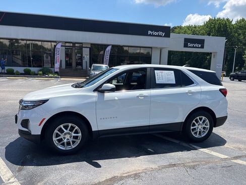 Used 2023 Chevrolet Equinox LT AWD/4WD image 6