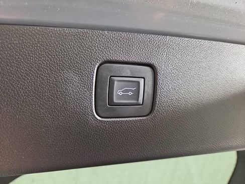 Used 2025 Buick Envista Avenir FWD image 33