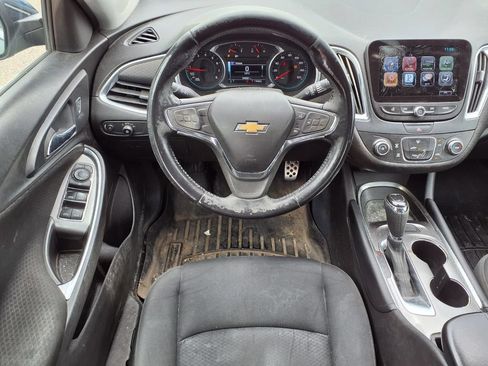 Used 2016 Chevrolet Malibu LT FWD image 9