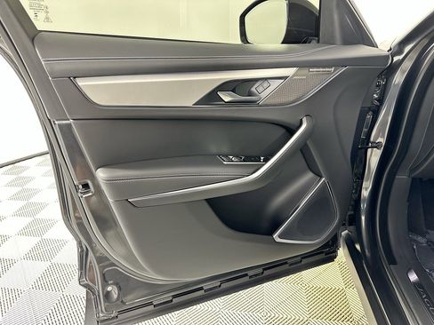 Certified 2025 Jaguar F-PACE R-Dynamic S image 14
