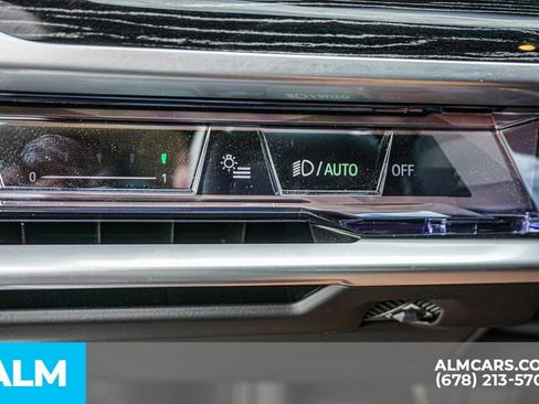 Used 2025 BMW i7 eDrive50 w/ M Sport Package image 49