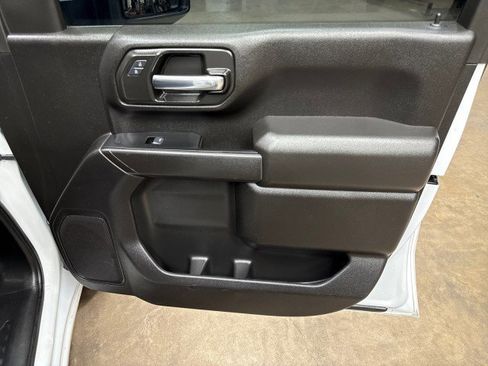 Used 2025 Chevrolet Silverado 3500 W/T image 22