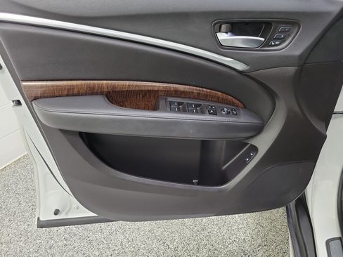 Used 2020 Acura MDX FWD image 13
