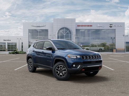 New 2026 Jeep Compass Trailhawk w/ Trailer Tow Group AWD/4WD image 5