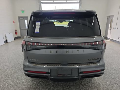 New 2026 INFINITI QX80 4WD w/ Sport Exterior Package image 4