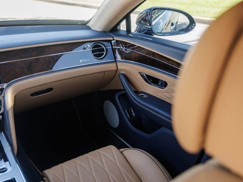 Certified 2023 Bentley Flying Spur W12 AWD/4WD image 56