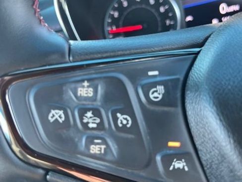 Used 2023 Chevrolet Equinox RS FWD image 21