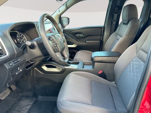 Used 2025 Nissan Frontier SV w/ SV Convenience Package RWD image 22