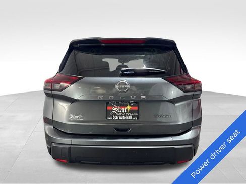 Used 2024 Nissan Rogue SV image 6