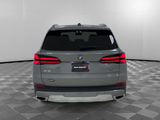 Used 2025 BMW X5 xDrive50e AWD/4WD image 4