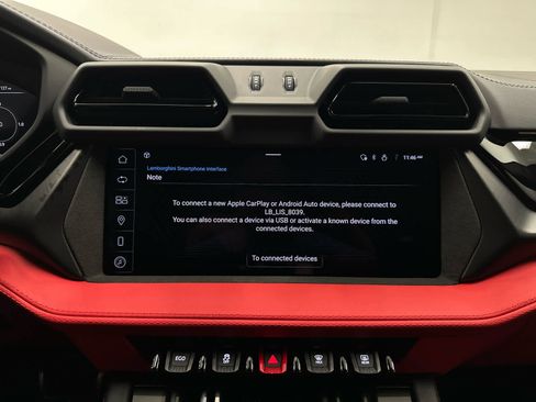 Used 2025 Lamborghini Urus SE image 35