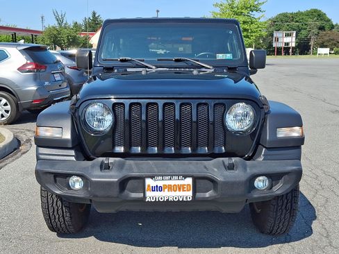 Used 2019 Jeep Wrangler Sport AWD/4WD image 2