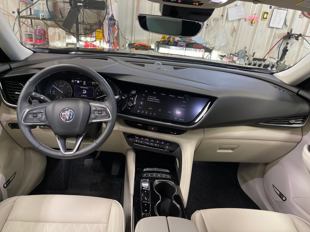 Used 2023 Buick Envision Avenir AWD/4WD image 18