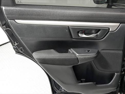 Used 2017 Honda CR-V LX image 16