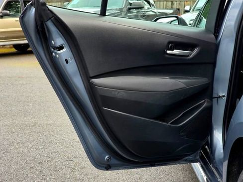 Used 2020 Toyota Corolla LE image 27