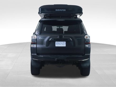 Used 2019 Toyota 4Runner SR5 AWD/4WD image 10