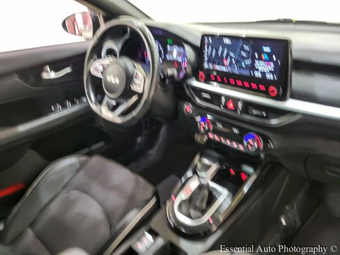 Used 2023 Kia Forte GT-Line w/ GT-Line Technology Package FWD image 32