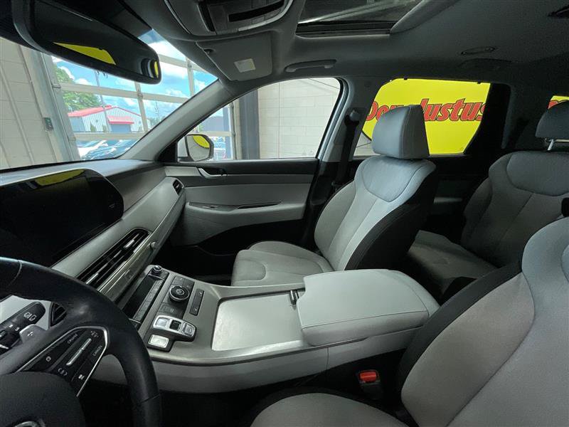 Used 2021 Hyundai Palisade SEL w/ Convenience Package FWD image 12