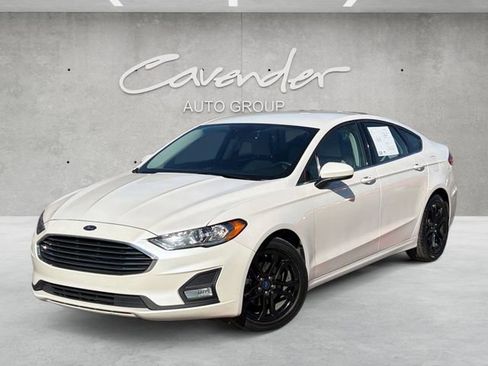 Used 2020 Ford Fusion SE w/ Equipment Group 151A image 1