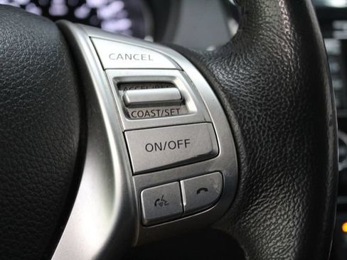Used 2016 Nissan Rogue SL AWD/4WD image 17