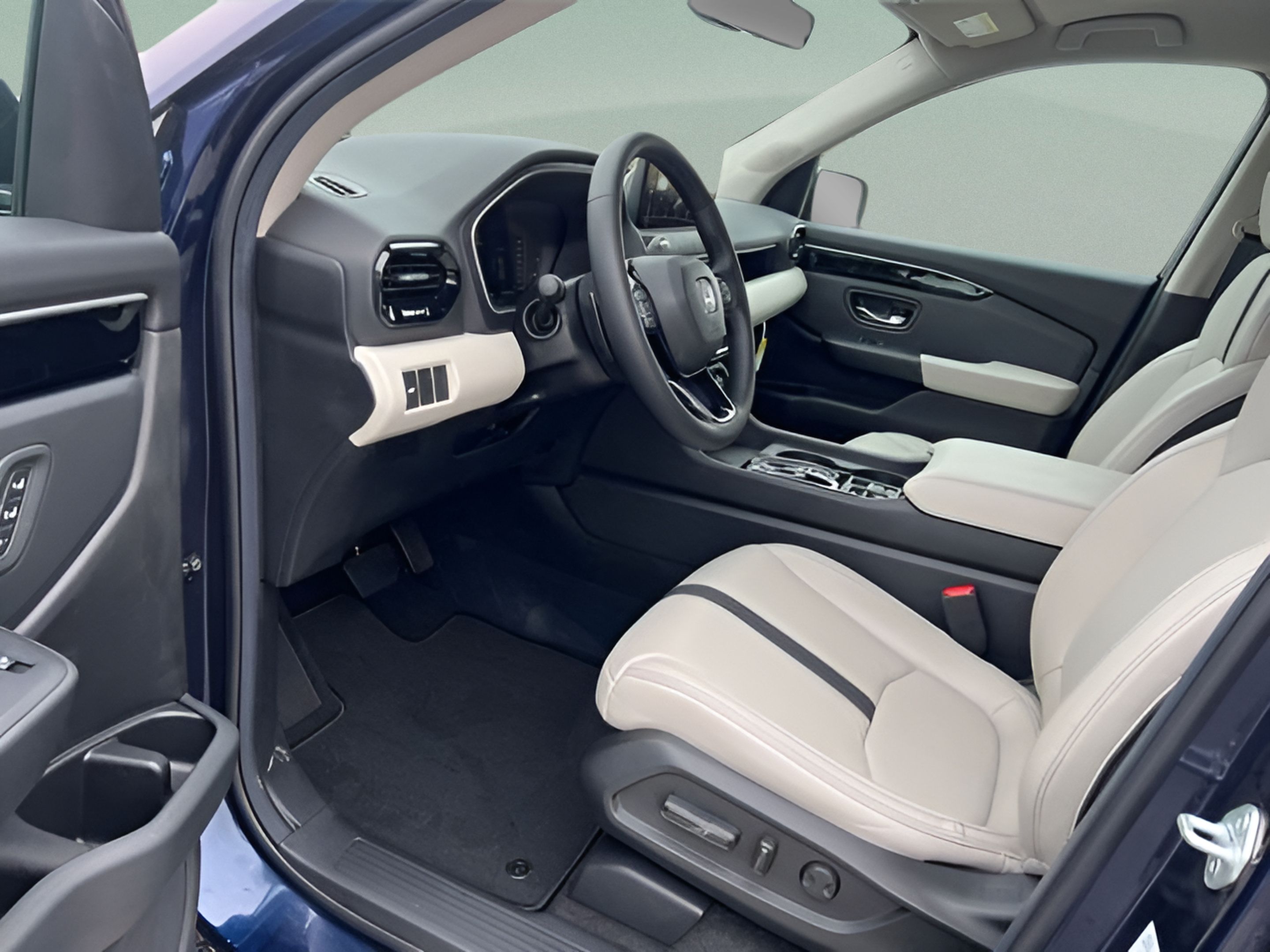 Certified 2026 Honda Passport RTL image 9