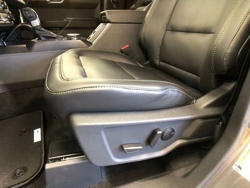 New 2025 Ford Bronco Badlands w/ Sasquatch Package image 11