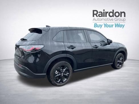 Used 2023 Honda HR-V LX image 7