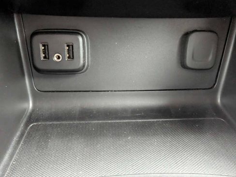 Used 2019 Chevrolet Colorado ZR2 image 30