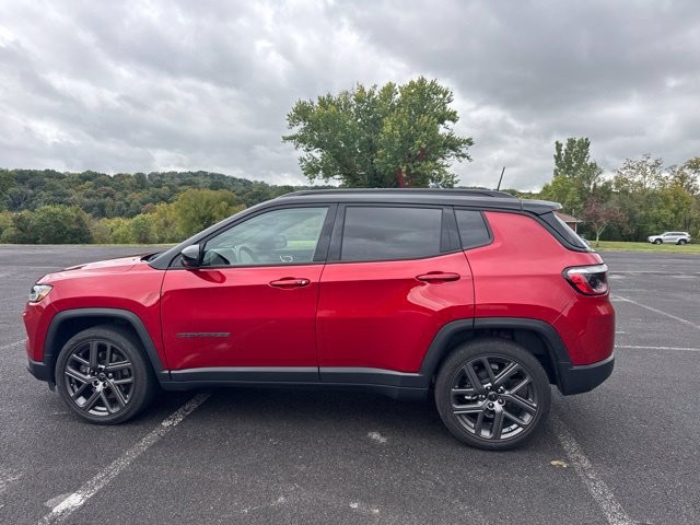 Used 2026 Jeep Compass Limited AWD/4WD image 5