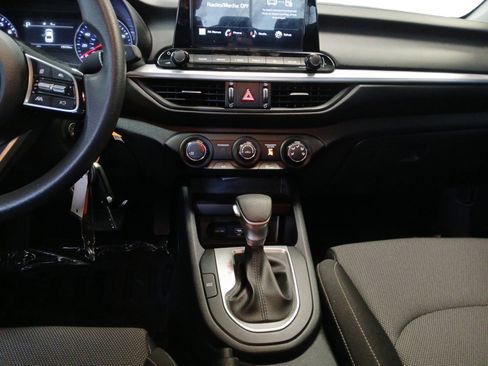 Used 2024 Kia Forte LXS image 11