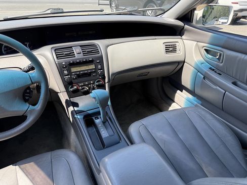 Used 2000 Toyota Avalon XL image 19