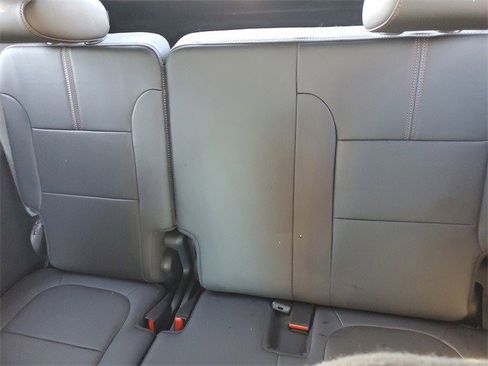 Certified 2023 Chevrolet Traverse RS image 11