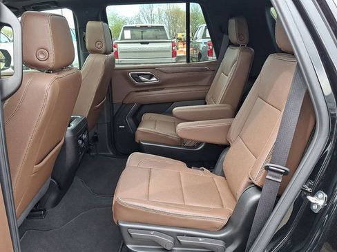 Used 2024 Chevrolet Tahoe High Country image 8