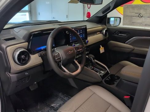 New 2026 Chevrolet Colorado ZR2 w/ Technology Package image 15