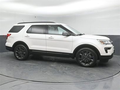 Certified 2018 Ford Explorer XLT w/ Equipment Group 202A