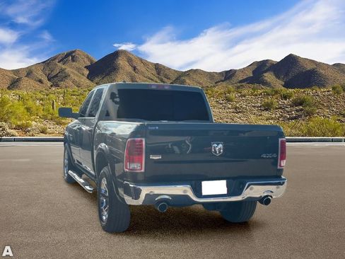 Used 2017 RAM 1500 Laramie w/ Convenience Group AWD/4WD image 3