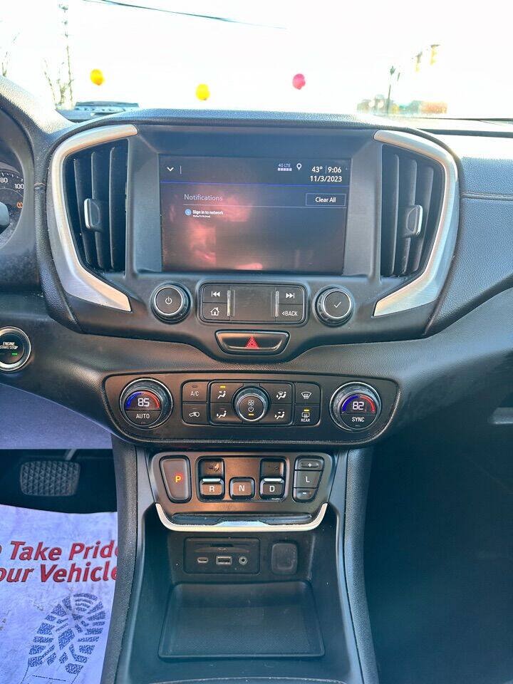 Used 2020 GMC Terrain SLT w/ Preferred Package AWD/4WD image 11