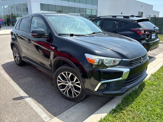 Used 2017 Mitsubishi Outlander Sport ES FWD image 2