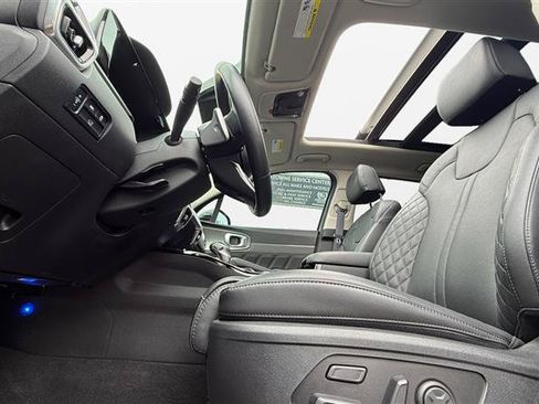 Used 2023 Kia Sorento SX AWD/4WD image 22