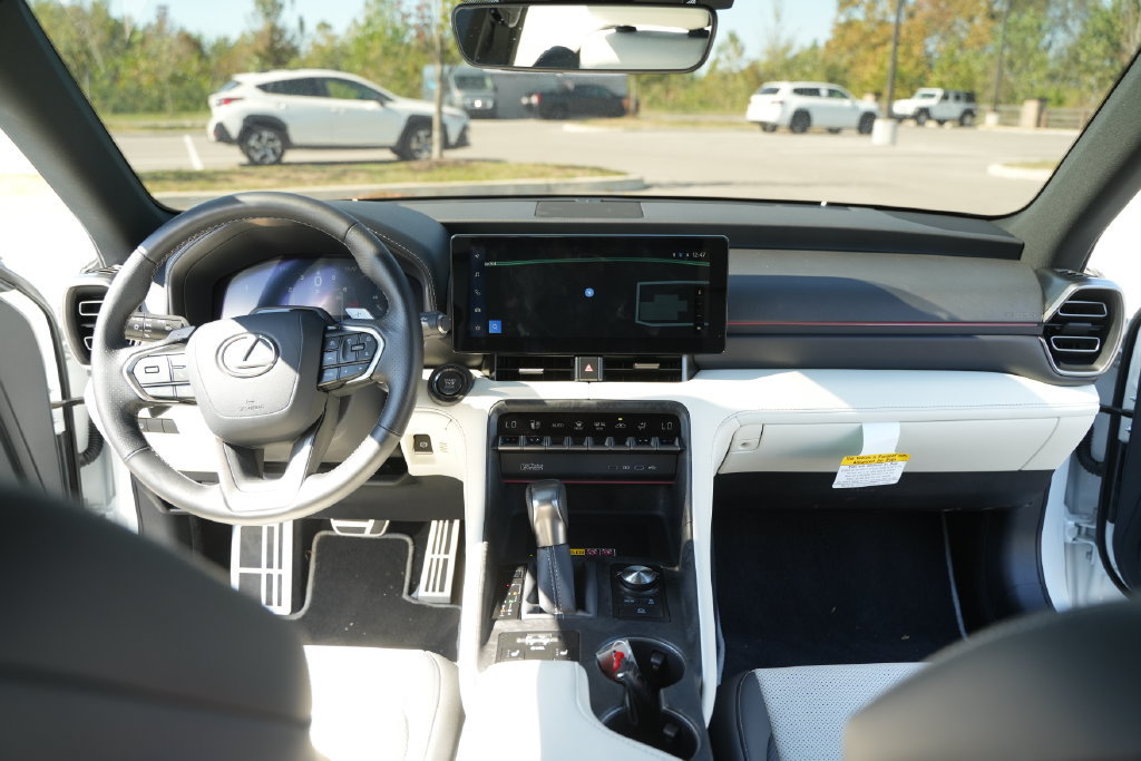 Used 2026 Lexus IS 350 F Sport w/ Special Appearance Package RWD image 28