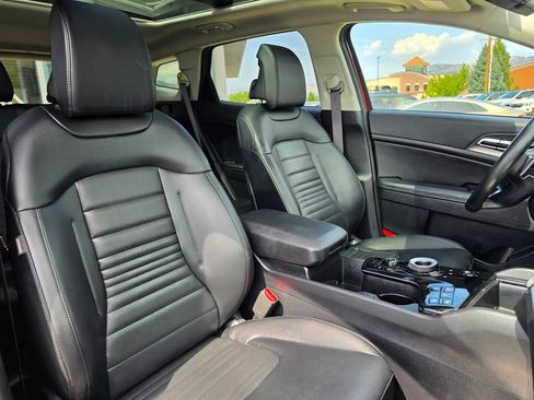Certified 2024 Kia Sportage SX Prestige AWD/4WD image 17