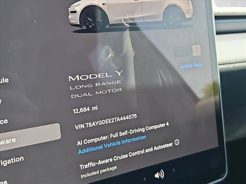 Used 2026 Tesla Model Y AWD image 15