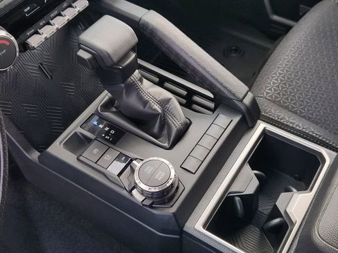 Used 2025 Toyota 4Runner SR5 image 18