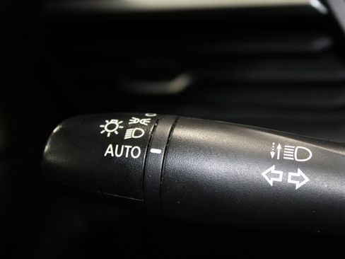 Used 2023 Nissan Altima 2.5 SV FWD image 41