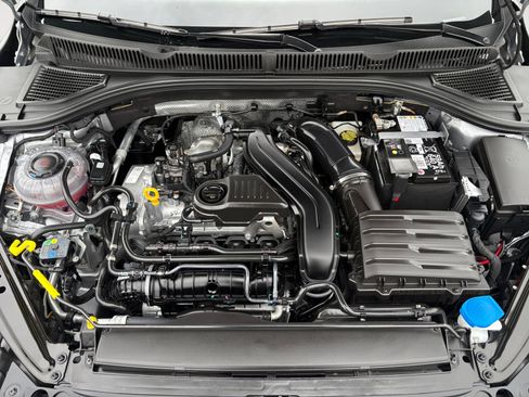 Used 2025 Volkswagen Jetta Sport image 25