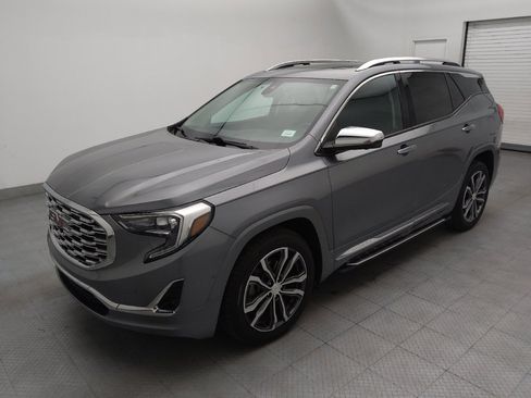 Used 2019 GMC Terrain Denali w/ Advanced Safety Package FWD image 2