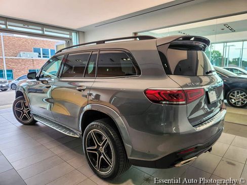 Used 2021 Mercedes-Benz GLS 580 4MATIC image 8