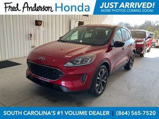 Used 2022 Ford Escape SE w/ SE Sport Appearance Package video 1