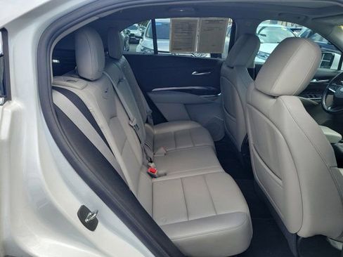 Used 2023 Cadillac XT4 Luxury FWD image 10